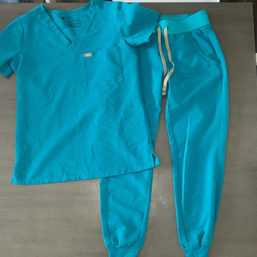 Pacific blue Figs Scrub Set